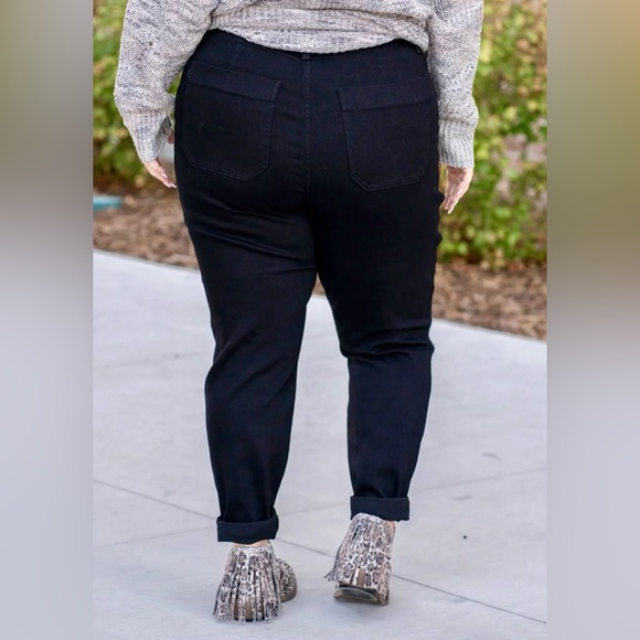 Judy Blue high rise straight fit joggers. Finished hem when uncuffed. - Picture 2 of 4